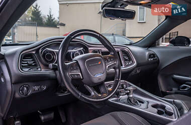 Купе Dodge Challenger 2015 в 