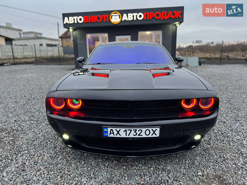 Купе Dodge Challenger 2016 в Харькове