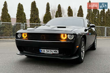 Купе Dodge Challenger 2015 в Смеле