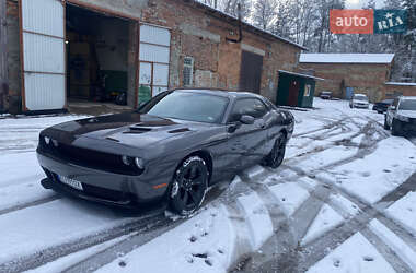 Купе Dodge Challenger 2018 в Вышгороде