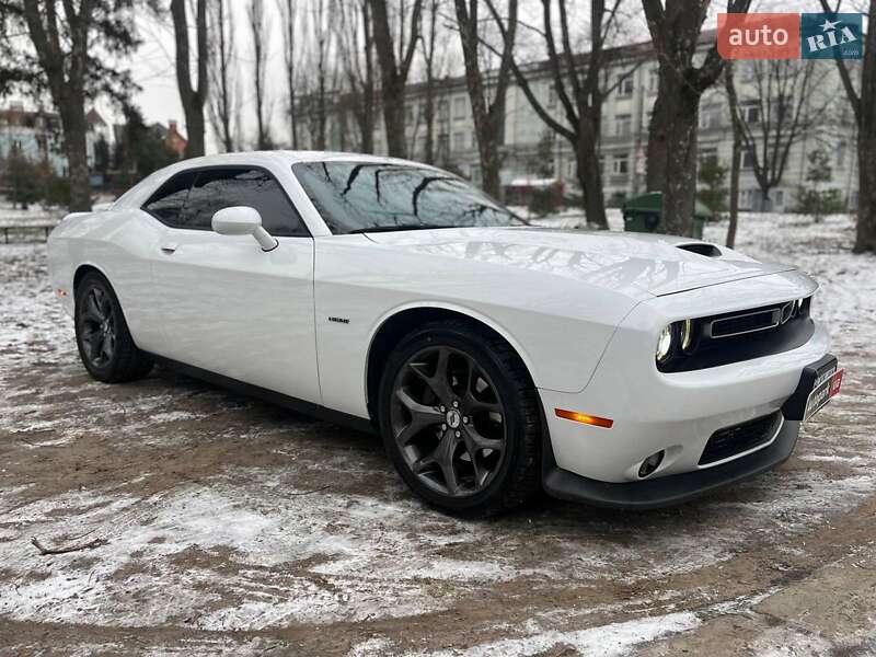 Купе Dodge Challenger 2019 в Киеве