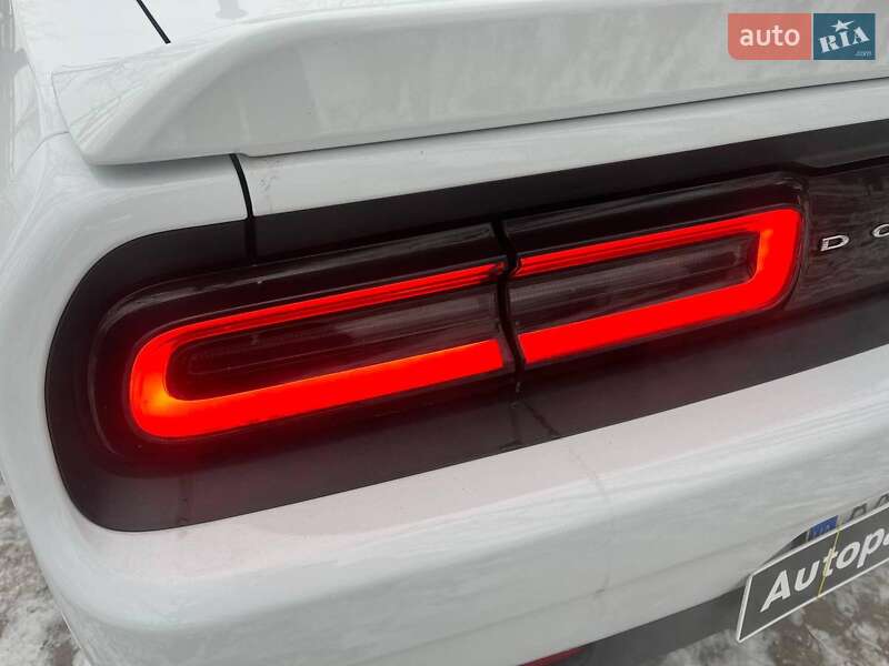 Купе Dodge Challenger 2019 в Киеве
