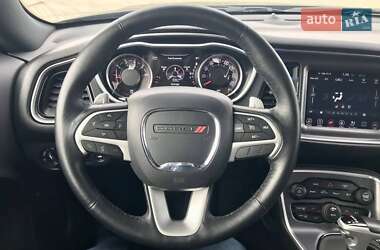 Купе Dodge Challenger 2017 в 