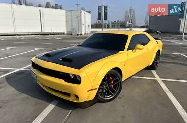 Купе Dodge Challenger 2017 в Києві