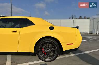 Купе Dodge Challenger 2017 в Києві