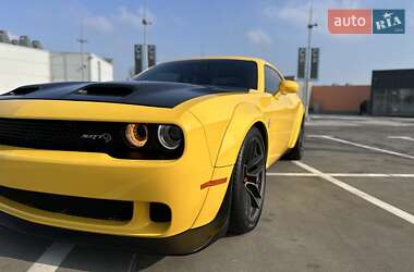 Купе Dodge Challenger 2017 в Києві