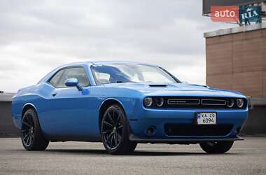 Купе Dodge Challenger 2015 в Києві