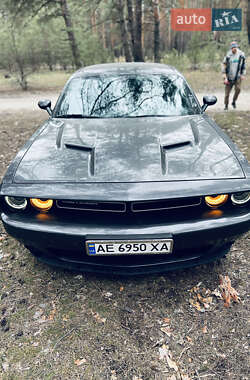 Купе Dodge Challenger 2019 в 