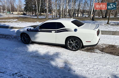 Купе Dodge Challenger 2015 в 