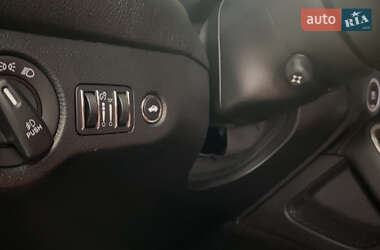 Купе Dodge Challenger 2015 в 