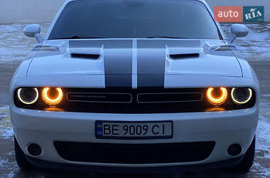 Купе Dodge Challenger 2015 в 