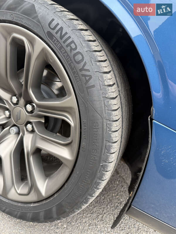 Купе Dodge Challenger 2020 в Кропивницькому