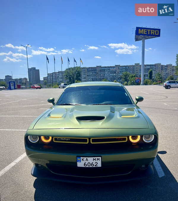 Купе Dodge Challenger 2022 в Киеве