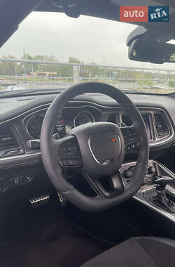Купе Dodge Challenger 2022 в 