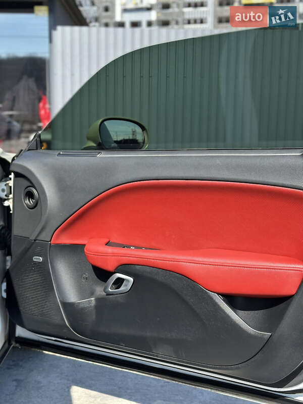 Купе Dodge Challenger 2014 в Києві