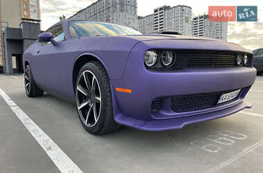 Купе Dodge Challenger 2017 в 
