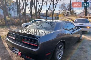 Купе Dodge Challenger 2015 в 