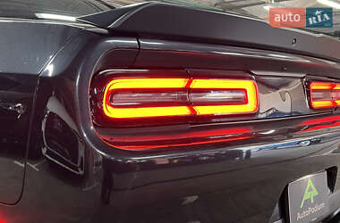Купе Dodge Challenger 2016 в 