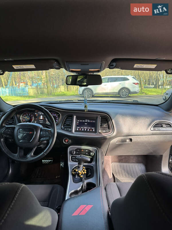 Купе Dodge Challenger 2018 в Кременчуге