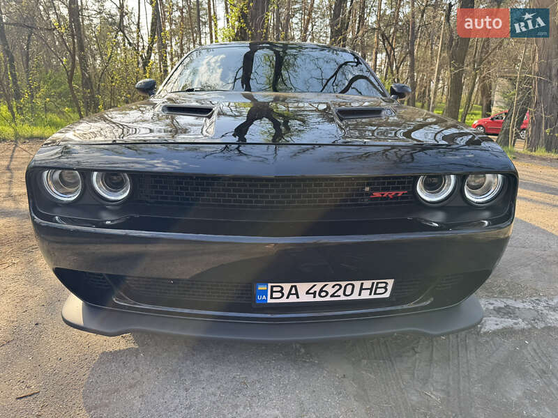 Купе Dodge Challenger 2018 в Кременчуге