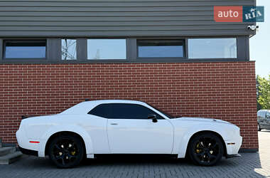 Купе Dodge Challenger 2018 в 