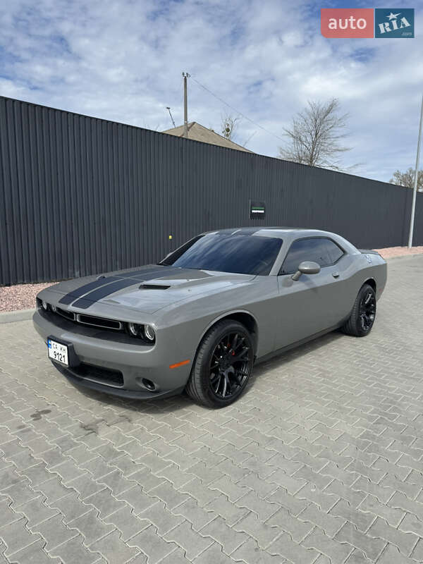 Купе Dodge Challenger 2018 в Киеве