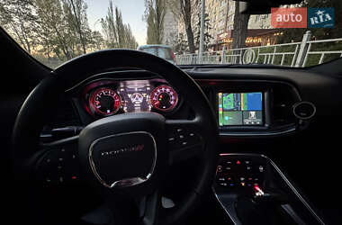 Купе Dodge Challenger 2018 в 