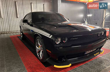 Купе Dodge Challenger 2016 в 