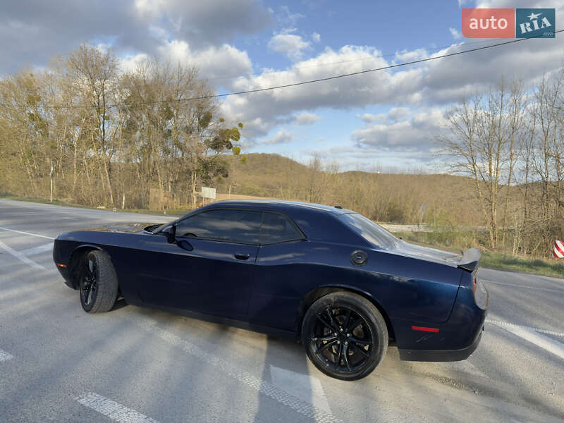 Купе Dodge Challenger 2016 в Каменец-Подольском фото 9 Купе Dodge Challenger 2016 в Каменец-Подольском
