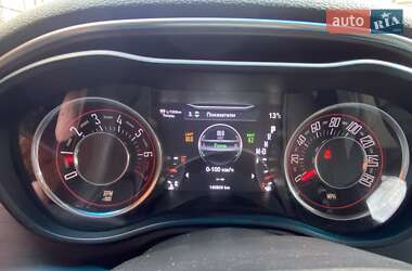 Купе Dodge Challenger 2017 в 