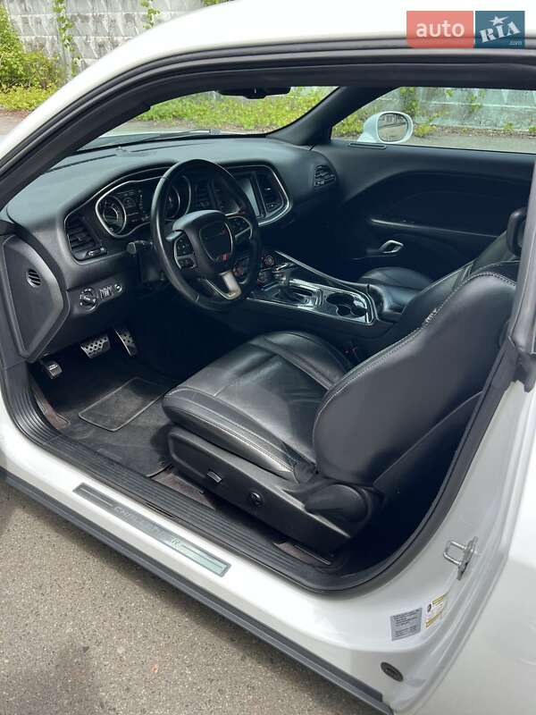 Купе Dodge Challenger 2016 в Киеве