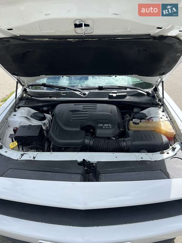 Купе Dodge Challenger 2016 в Киеве