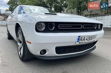 Купе Dodge Challenger 2016 в 