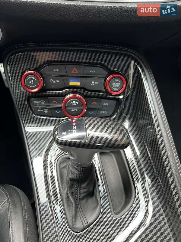 Купе Dodge Challenger 2016 в Киеве