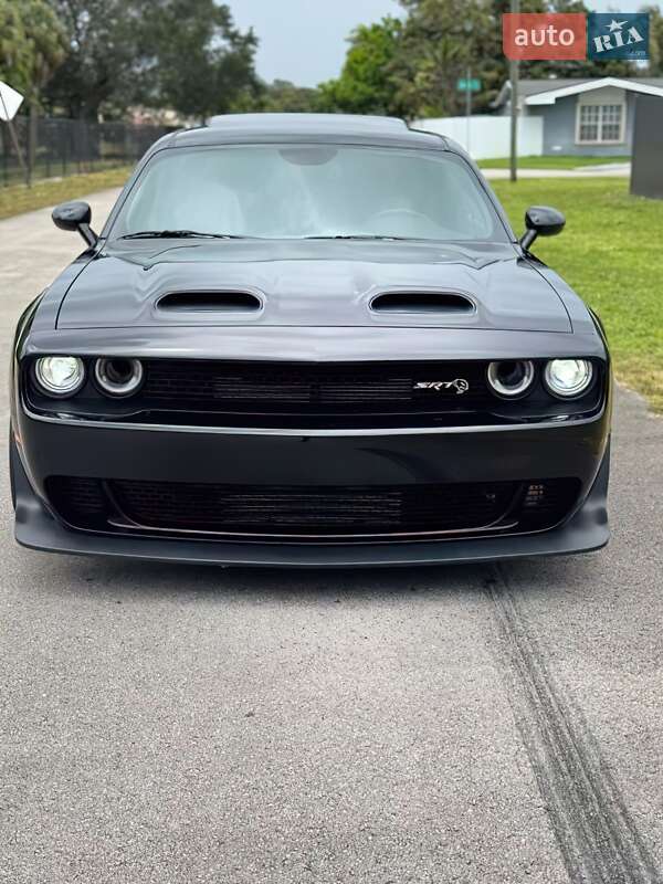 Купе Dodge Challenger 2019 в Тернополе