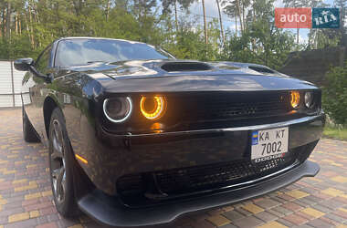 Купе Dodge Challenger 2018 в 