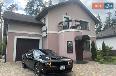 Купе Dodge Challenger 2018 в 