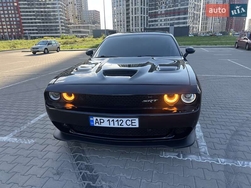Купе Dodge Challenger 2015 в Киеве