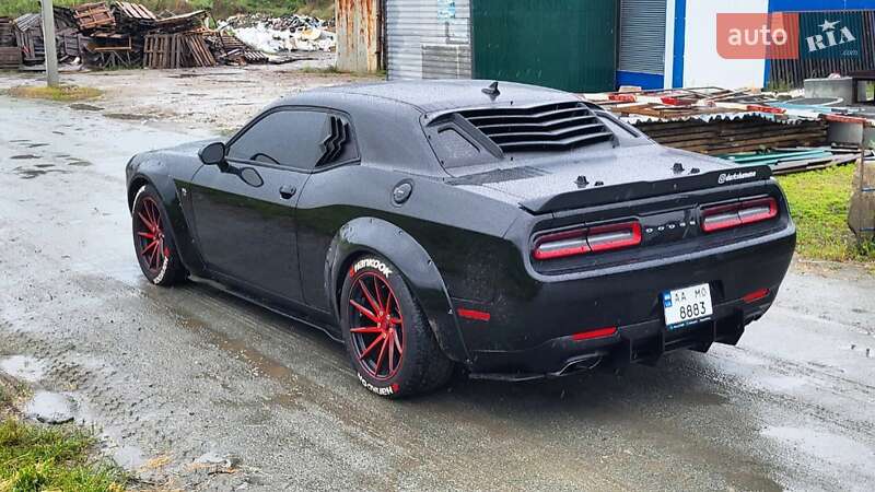 Купе Dodge Challenger 2018 в Киеве