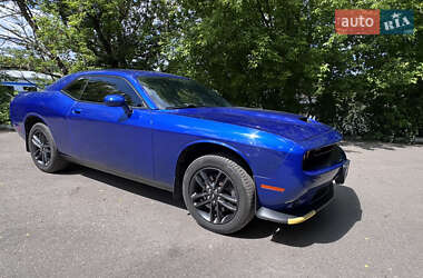 Купе Dodge Challenger 2019 в 