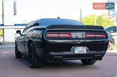 Купе Dodge Challenger 2017 в 