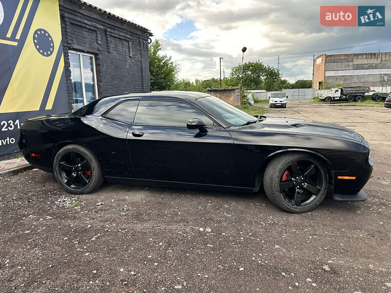 Купе Dodge Challenger 2014 в Ніжині