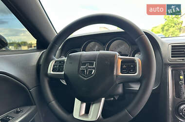 Купе Dodge Challenger 2014 в 