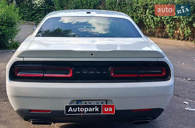 Купе Dodge Challenger 2019 в 