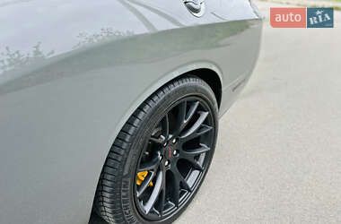 Купе Dodge Challenger 2019 в 