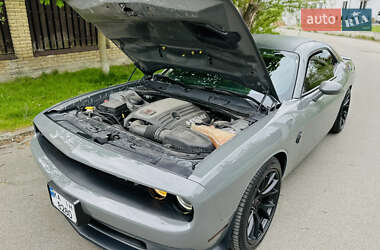 Купе Dodge Challenger 2019 в 