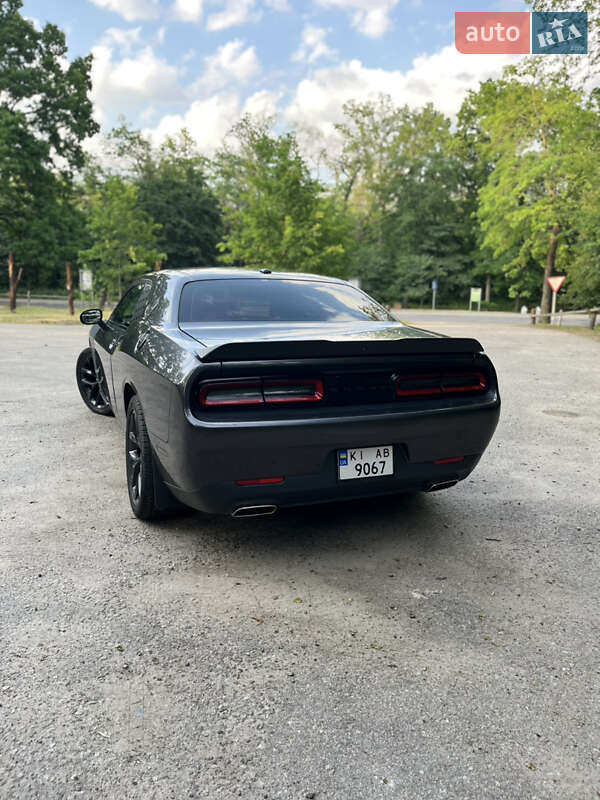 Купе Dodge Challenger 2020 в Фастове