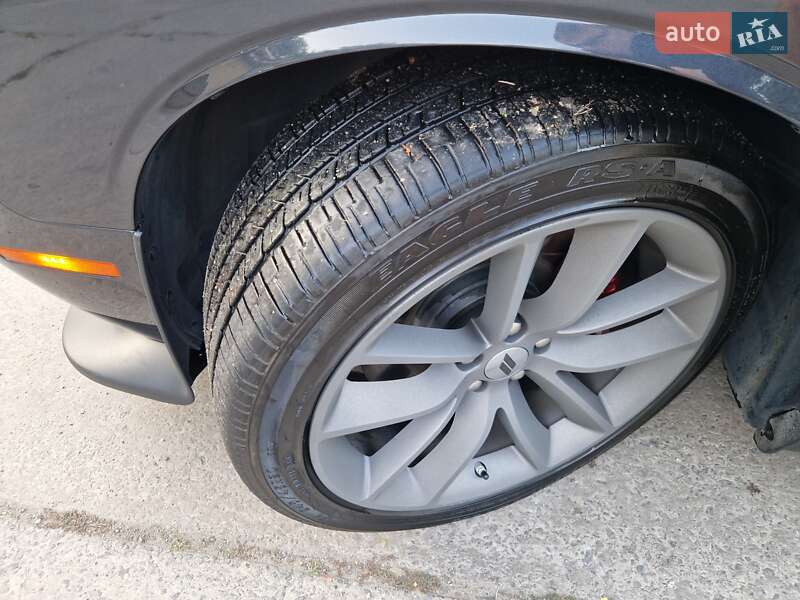 Купе Dodge Challenger 2017 в Днепре