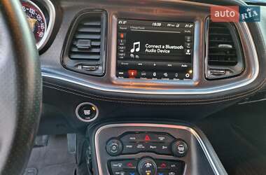 Купе Dodge Challenger 2017 в 