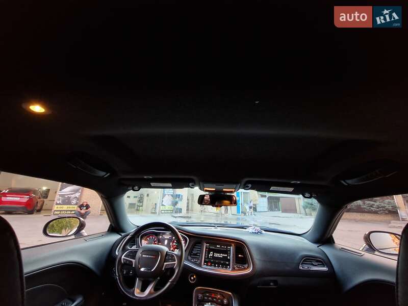Купе Dodge Challenger 2017 в Днепре